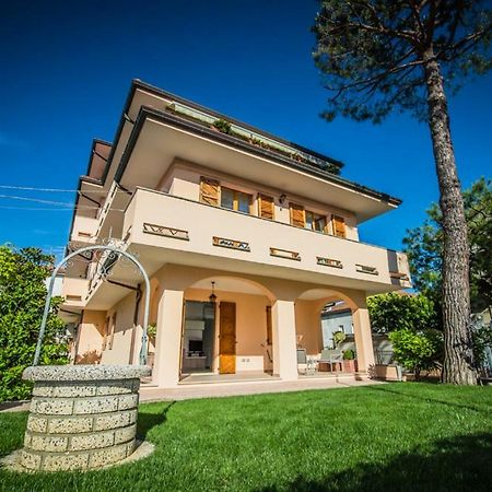 Appartamenti vicino al mare Civitanova Marche Esterno foto
